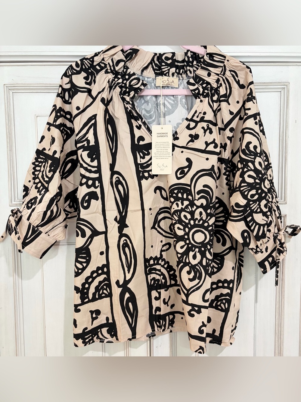 NWT OS Sofia Handmade Beige Tunic with Bold Black Floral Print